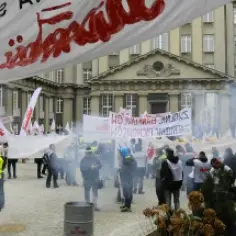 Czy pracownicy PKP mogą dziedziczyć jednostki uczestnictwa w Funduszu Własności Pracowniczej?