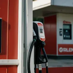Hurtowe ceny paliw Orlen - Co warto wiedzieć o cenach i trendach?