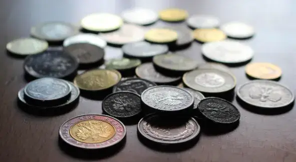 Jak oszczedzac pieniadze na poduszkę finansową – 7 prostych trików